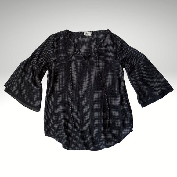 Van Heusen Black & White Bell Sleeve Blouse Size Small - Picture 1 of 3